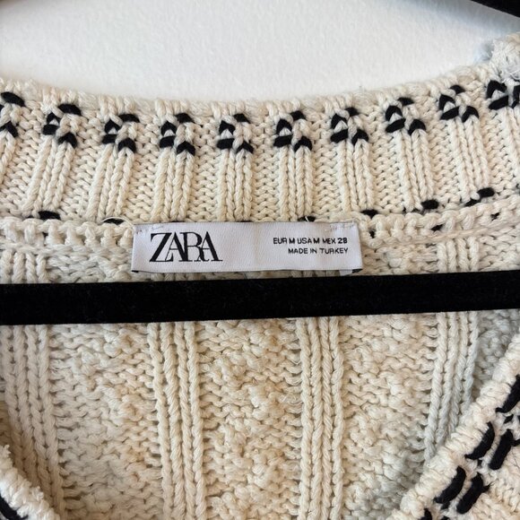 Zara Cream and Black Cable Knit Sweater Vest - Picture 2 of 3
